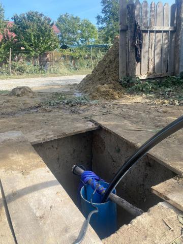 foraje 25 de metri, realizare puturi manual